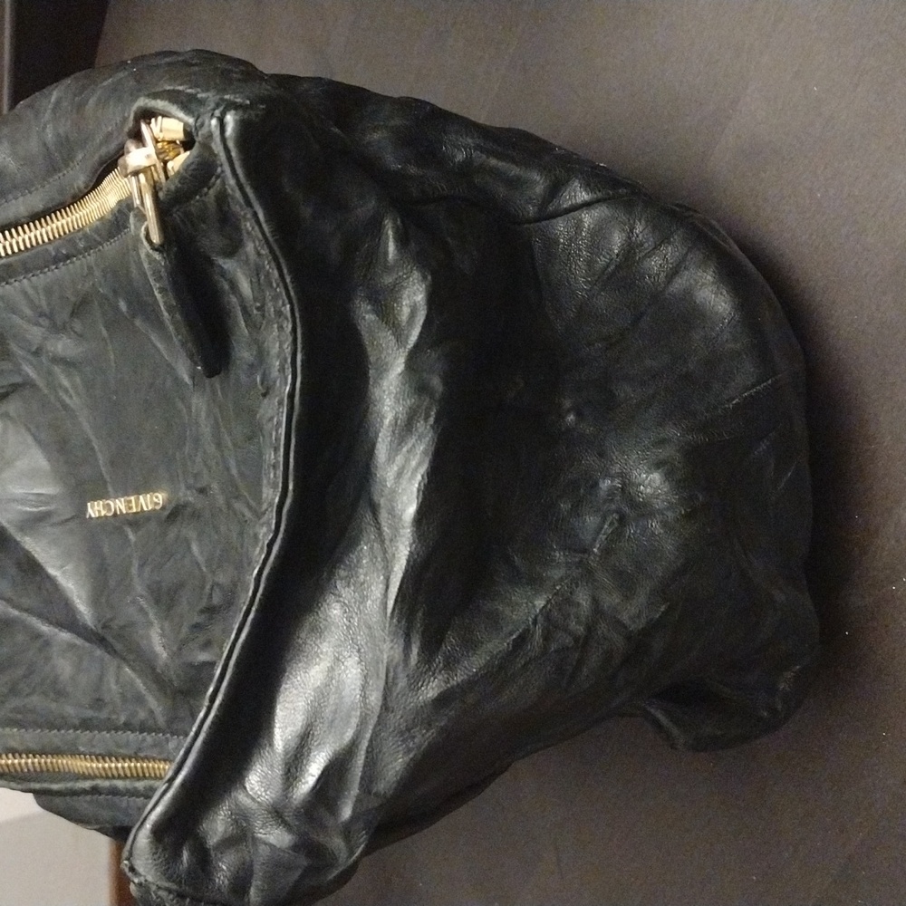 Givenchy Purse Black -  Authentic Handbag EUC bag - Picture 12 of 17